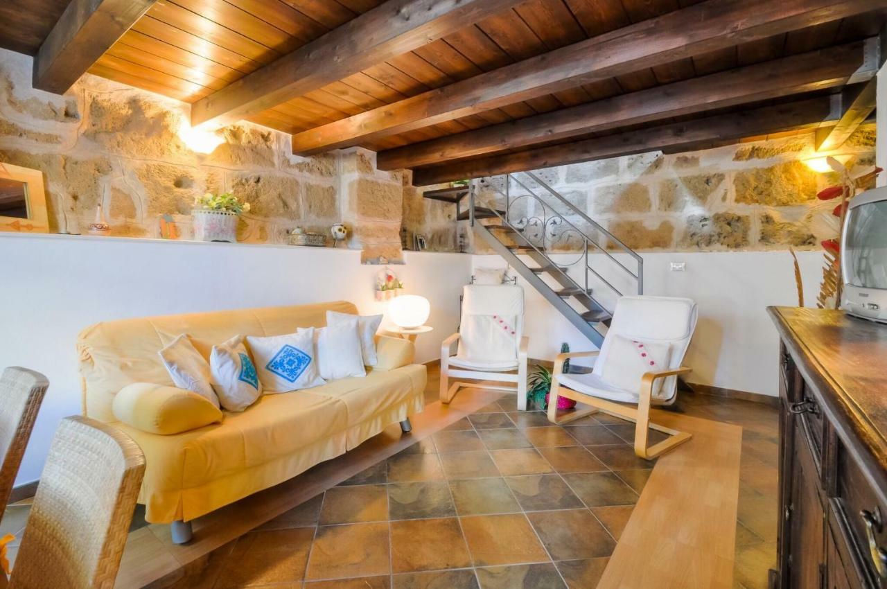 Alghero Old Town Apartment Steps To Sea And Scenic Ramparts Luaran gambar
